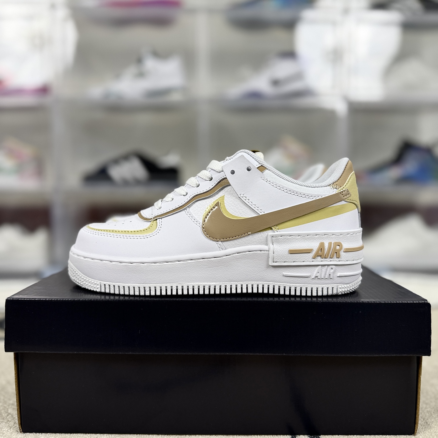Nike Air Force 1 Shadow Women's Low-Top Sneaker - White/Gold 10 i1743895628384 5674 0 8