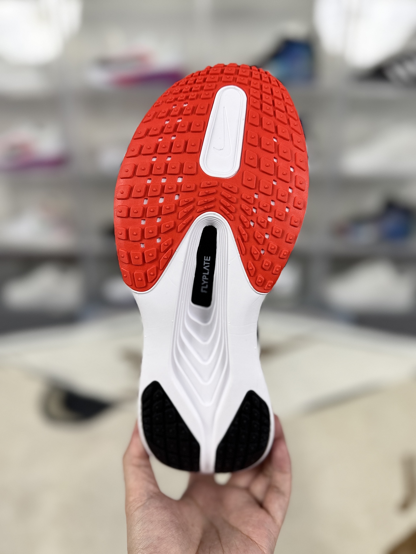 Nike Zoom Fly 6 White/Red Marathon Running Shoes with Carbon Fiber Plate 7 i1743977286383 8382 0 4