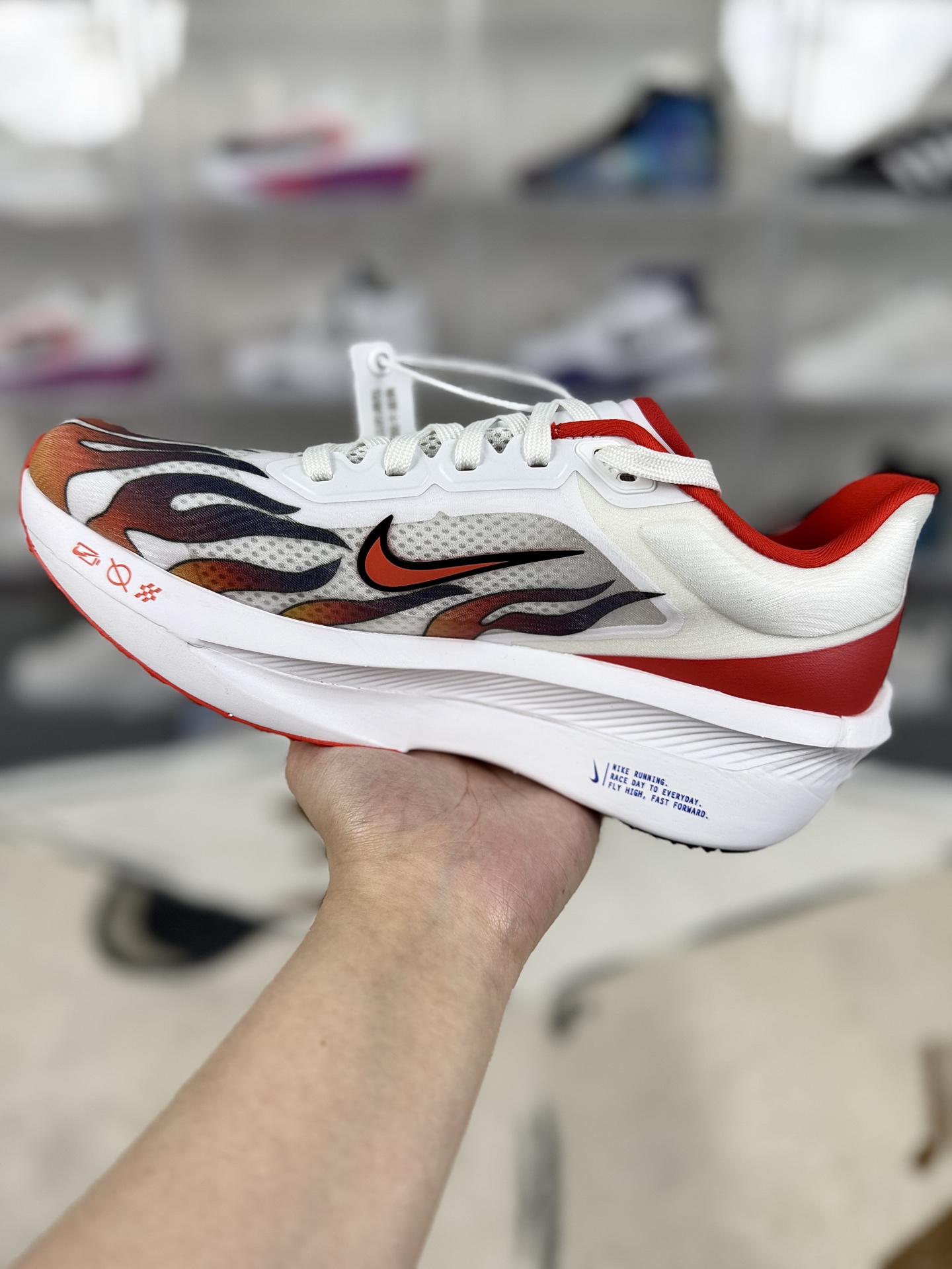 Nike Zoom Fly 6 White/Red Marathon Running Shoes with Carbon Fiber Plate 3 i1743977289375 4128 0 1