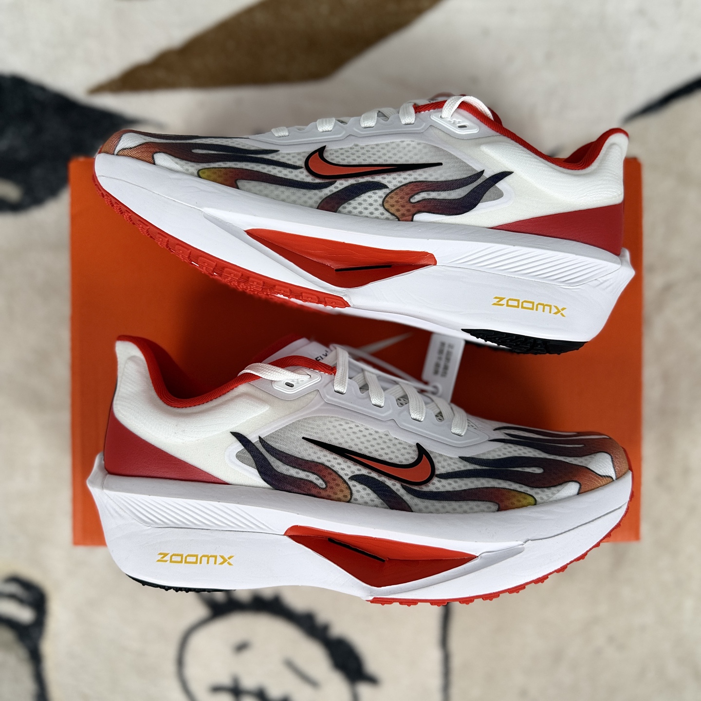 Nike Zoom Fly 6 White/Red Marathon Running Shoes with Carbon Fiber Plate 9 i1743977290537 7871 0 7