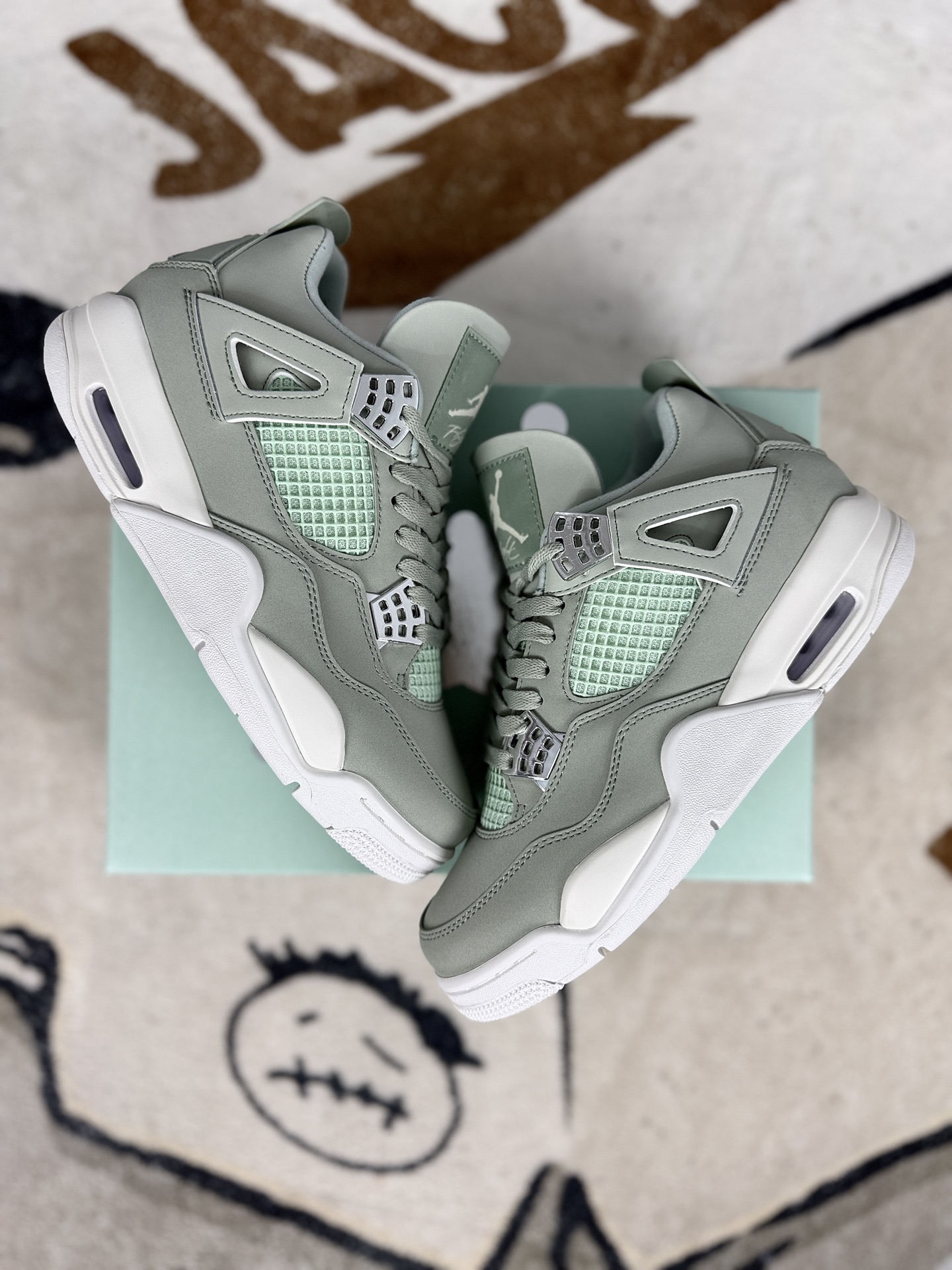 Jordan Air 4 Retro Seafoam: Cushioned, Slip-Resistant, Low-Top Basketball Shoes 6 i1744232929030 248 0 6