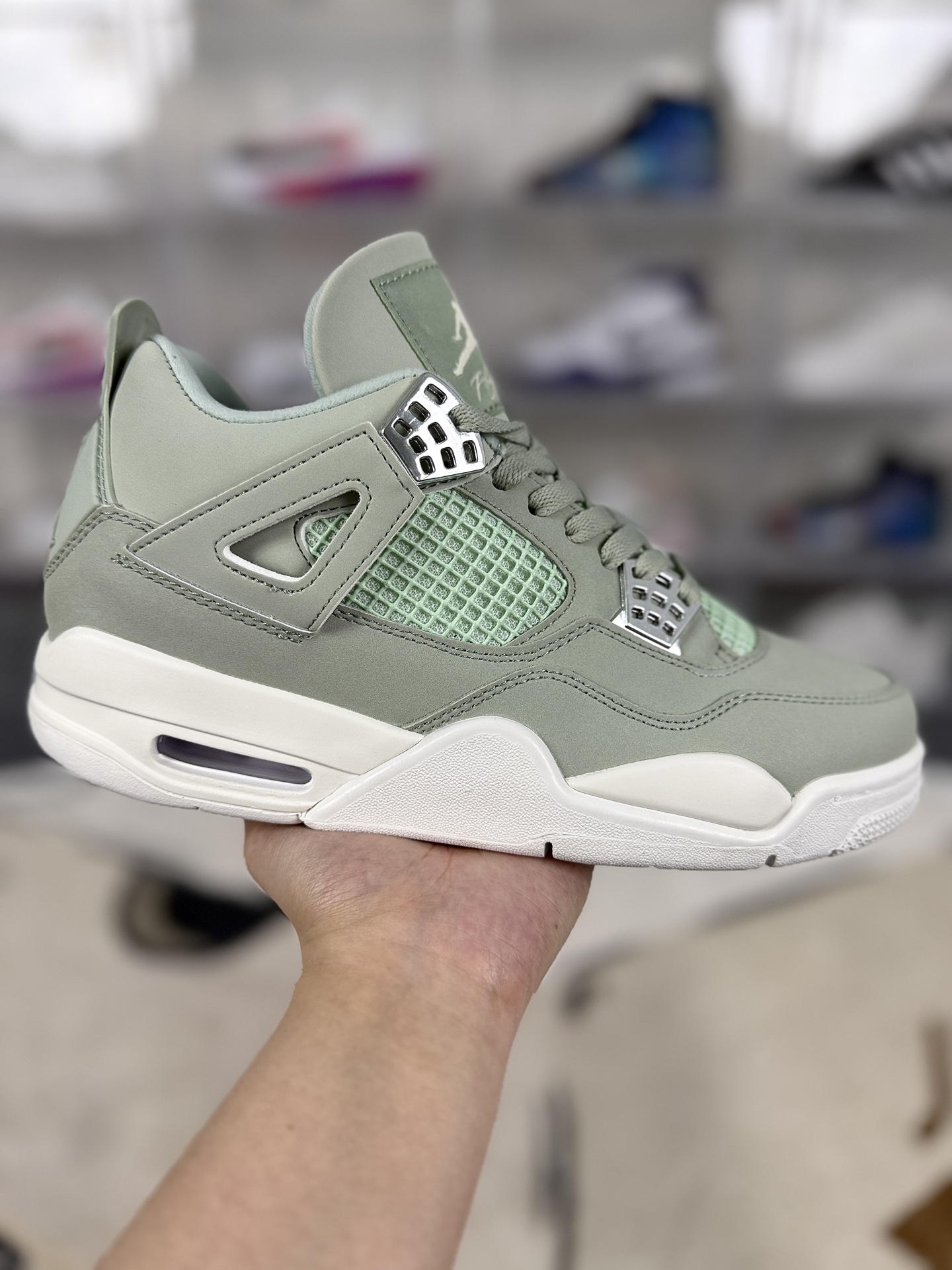 Jordan Air 4 Retro Seafoam: Cushioned, Slip-Resistant, Low-Top Basketball Shoes 2 i1744232933709 8579 0 0