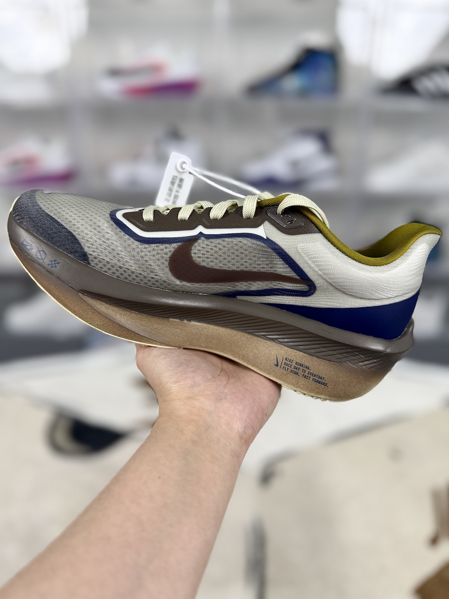 Nike Zoom Fly 6 PRM Running Shoes - Comfort, Durability, and Style 3 i1744580964263 6399 0 1