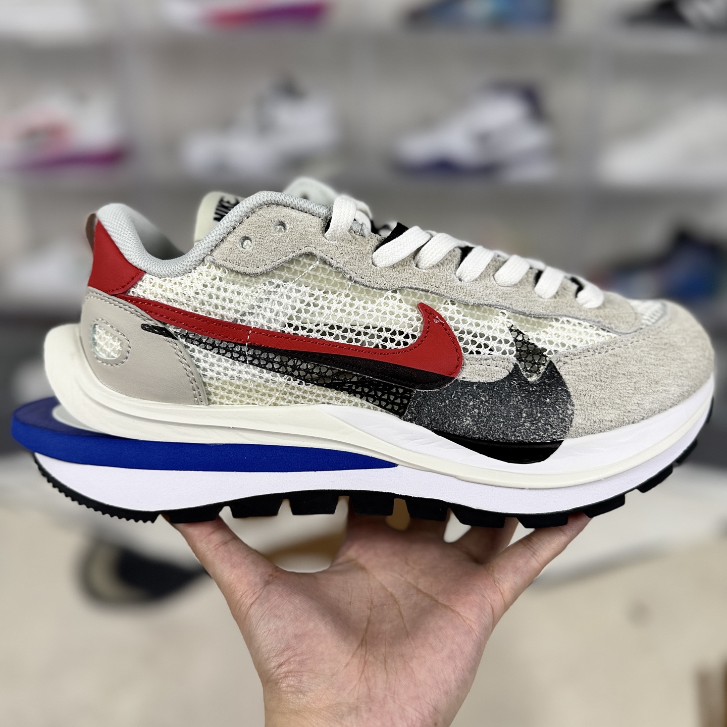 Nike x Sacai VaporWaffle - Grey, White & Red - Low Top Sneaker 8 i1744837420315 7566 0 5