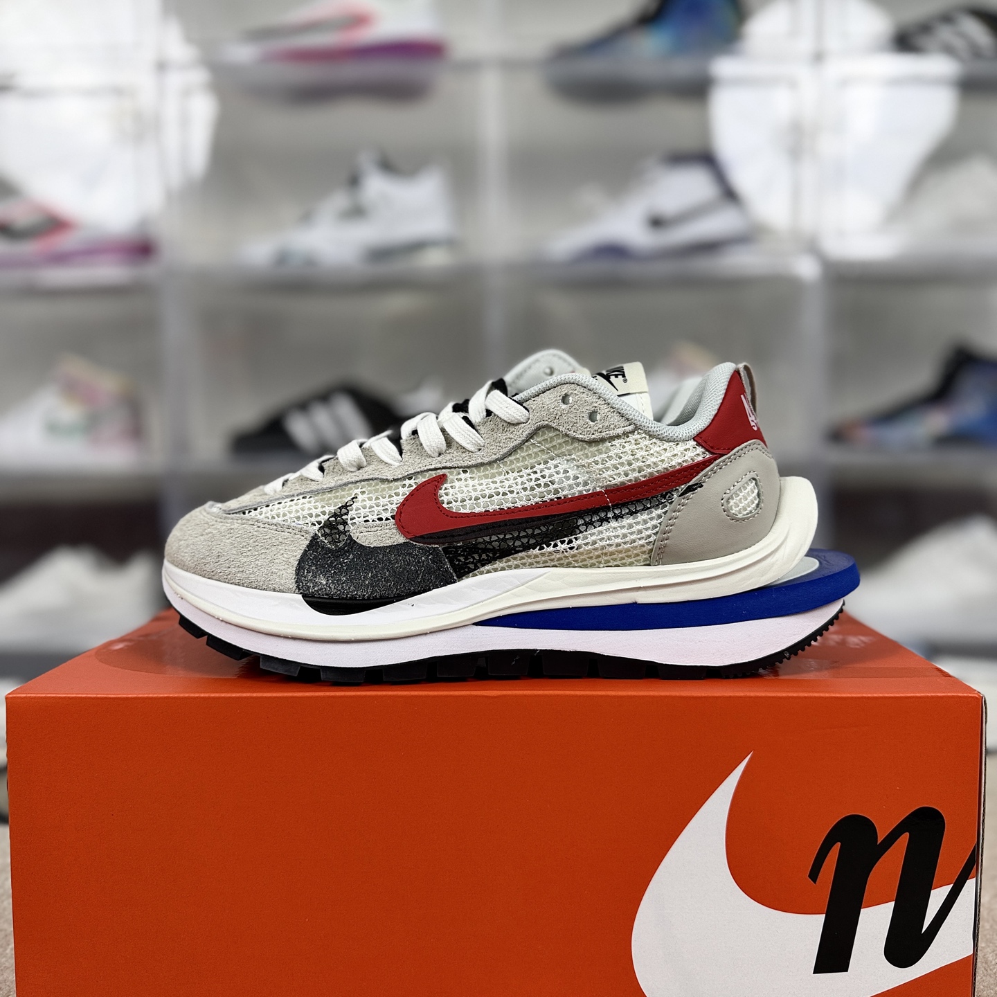 Nike x Sacai VaporWaffle - Grey, White & Red - Low Top Sneaker 10 i1744837424400 9624 0 8