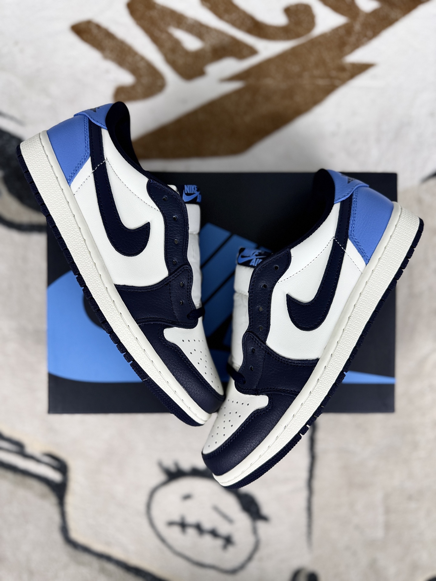 Nike Air Jordan 1 Low OG Obsidian: Durable, Breathable Retro Sneakers 5 i1745531267125 4877 0 6