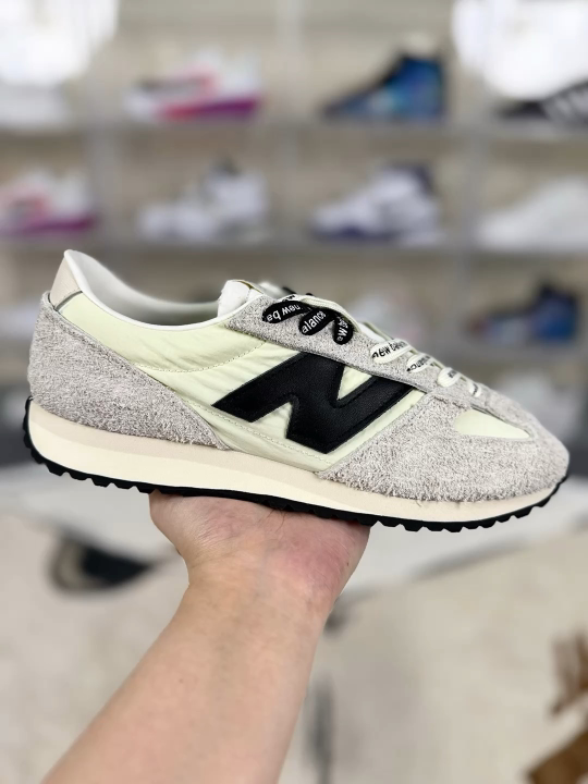 New Balance 471: Retro-Inspired Sneakers for Everyday Comfort & Style