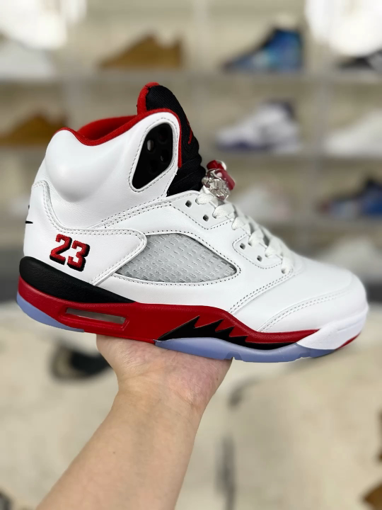 Air Jordan 5 Retro Fire Red: Iconic Style & Superior Performance Basketball Shoes