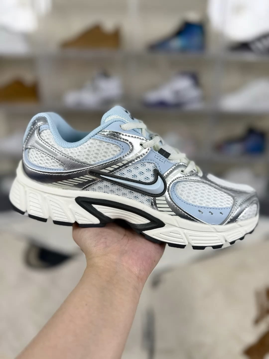 Nike V5 Rnr Running Shoes - Lightweight, Comfortable, and Breathable