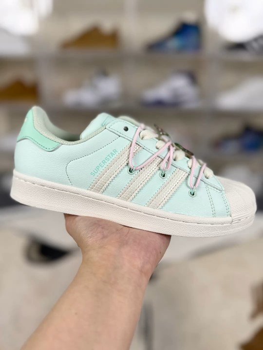 Adidas Originals Superstar 2 Low Top Sneakers - Green Women's Shoes