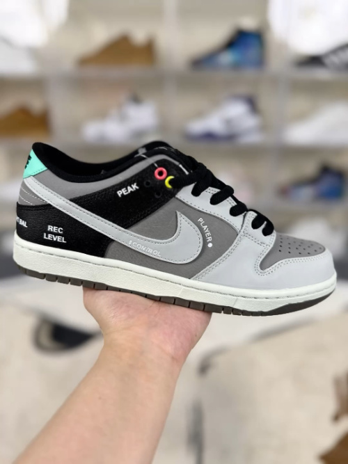 Nike Dunk SB Pro ISO "Camcorder" Black Grey White Unisex Skateboarding Shoes 26 Nike Dunk SB Pro ISO "Camcorder" Black Grey White Unisex Skateboarding Shoes