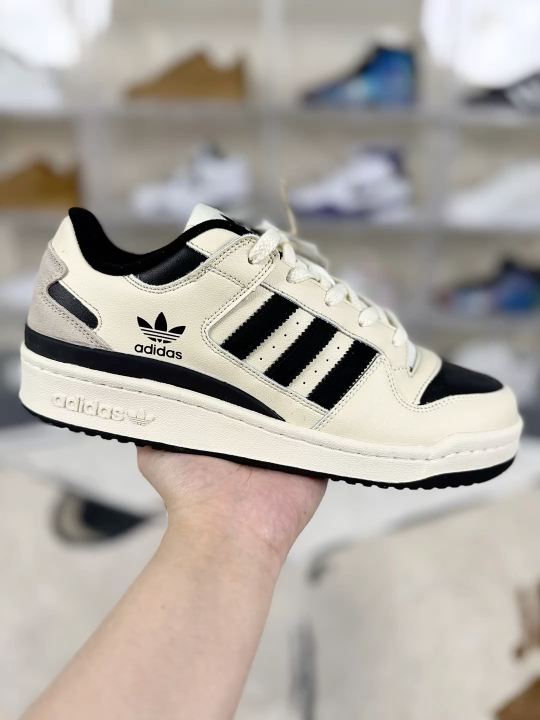 Adidas Originals Forum 84 Low-Top Sneakers - White, Black, and Grey