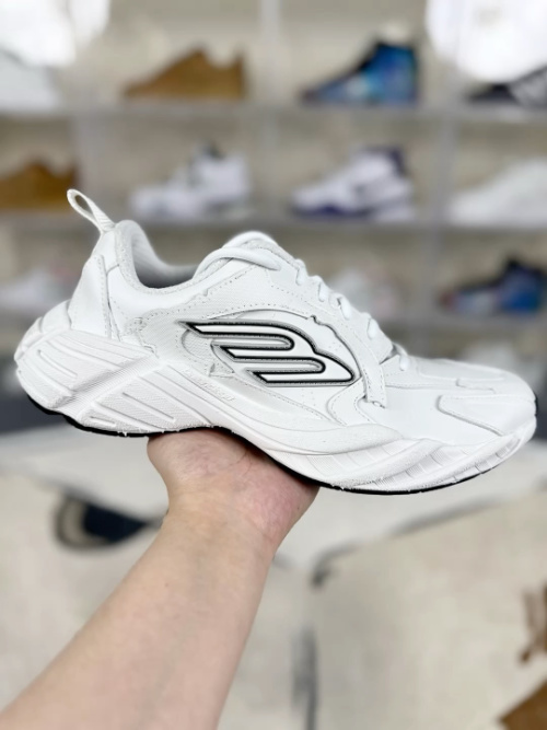 Skechers Monday White Leather Lace-Up Round Toe Low-Top Sneakers Unisex 11 Skechers Monday White Leather Lace-Up Round Toe Low-Top Sneakers Unisex