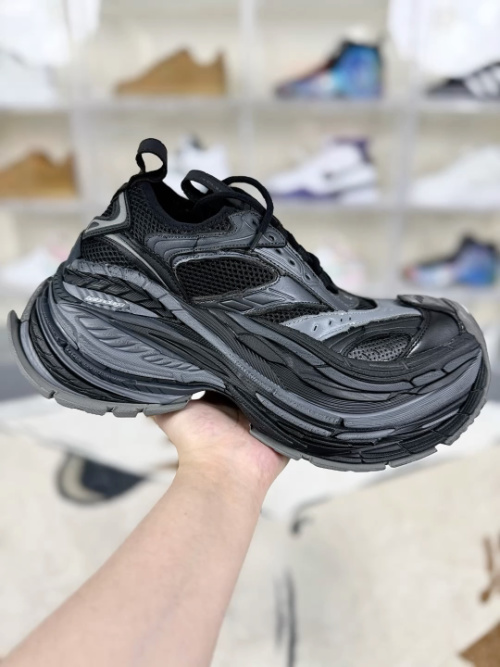 Balenciaga Platform Reduced Sneakers Thick Sole Round Toe Low-Top Dad Shoes 14 Balenciaga Platform Reduced Sneakers Thick Sole Round Toe Low-Top Dad Shoes