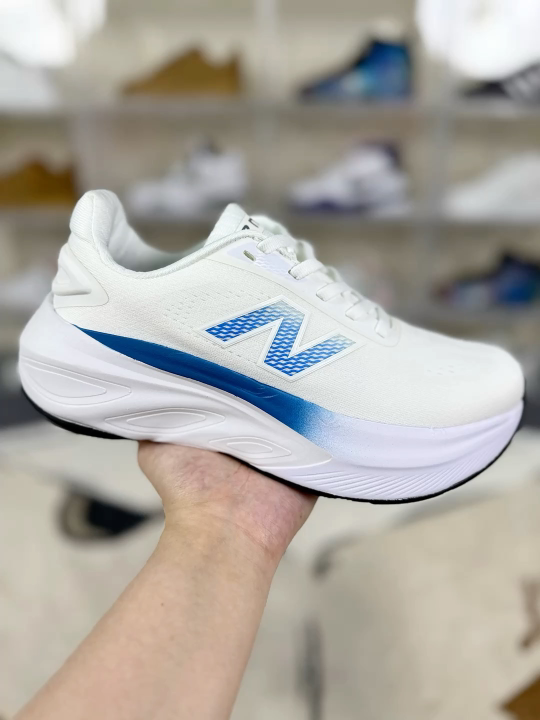 New Balance FuelCell Fresh Foam More Running Shoes - White/Blue