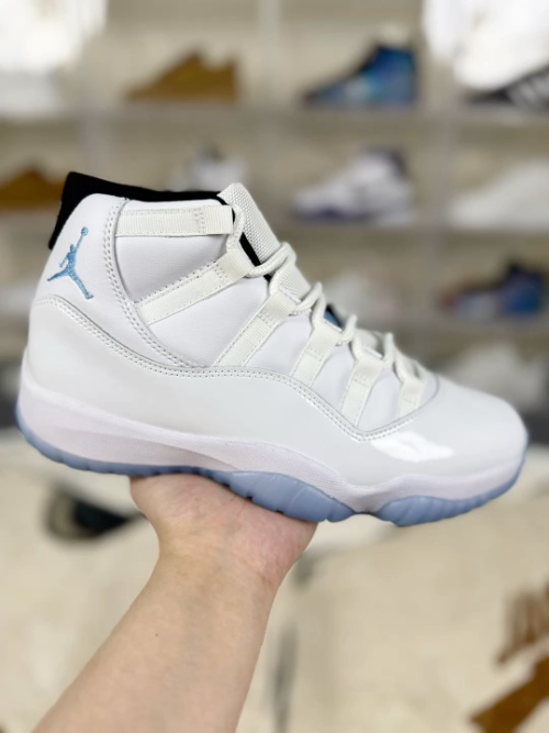 Air Jordan 11 Retro 'Legend Blue' Basketball Shoes CT8012-104 5 Air Jordan 11 Retro 'Legend Blue' Basketball Shoes CT8012-104