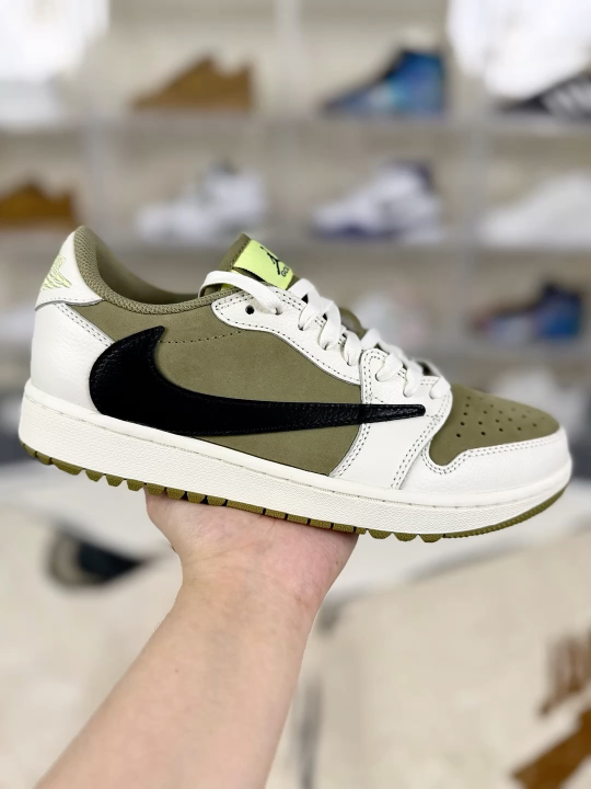 Travis Scott x Jordan Air Jordan 1 Low Golf Shoes - Brown/White