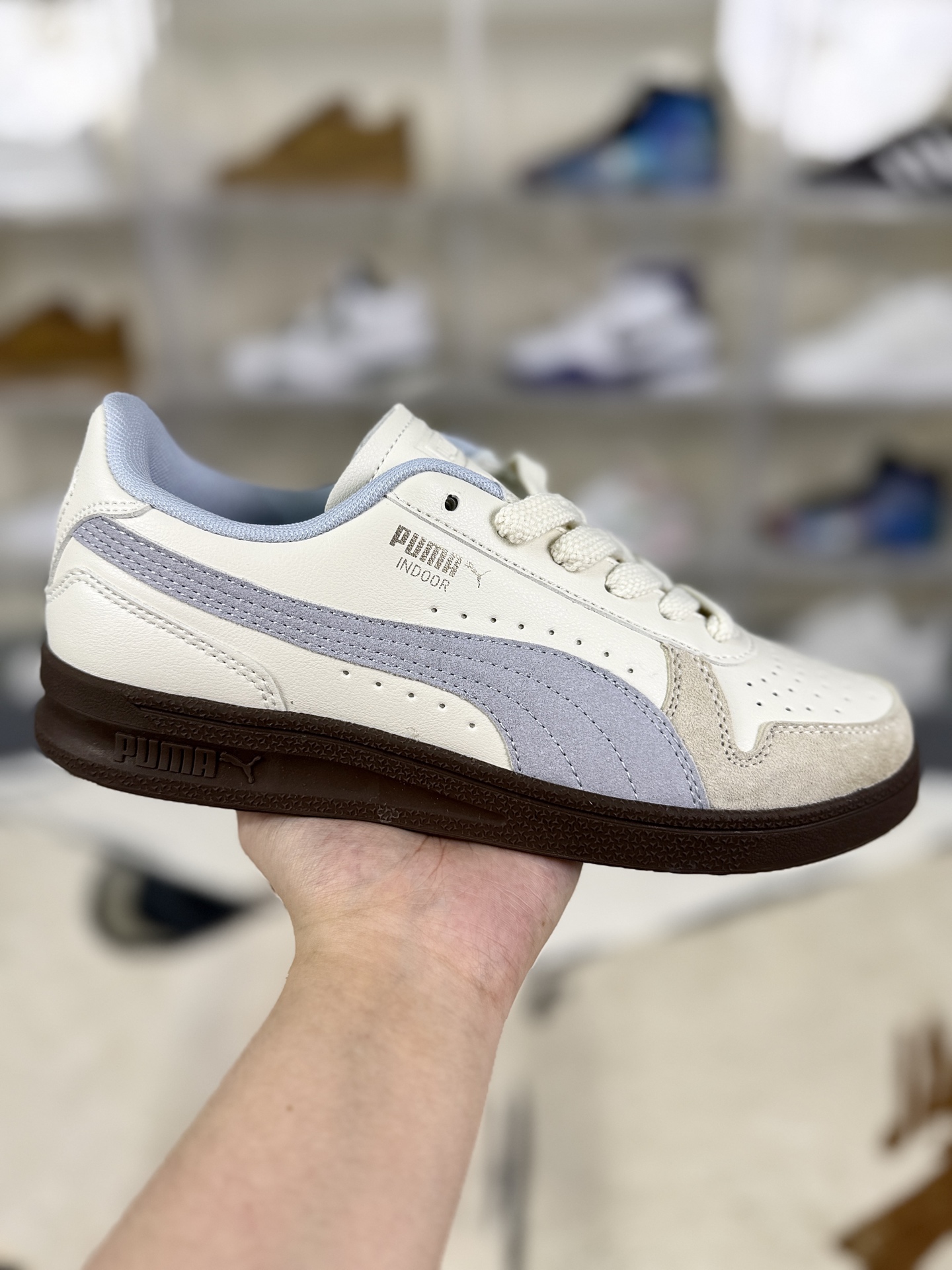 Puma Indoor OG Low-Top Sneakers - Classic Style, Durable & Comfortable 2 i1755885994761 9035 0 0
