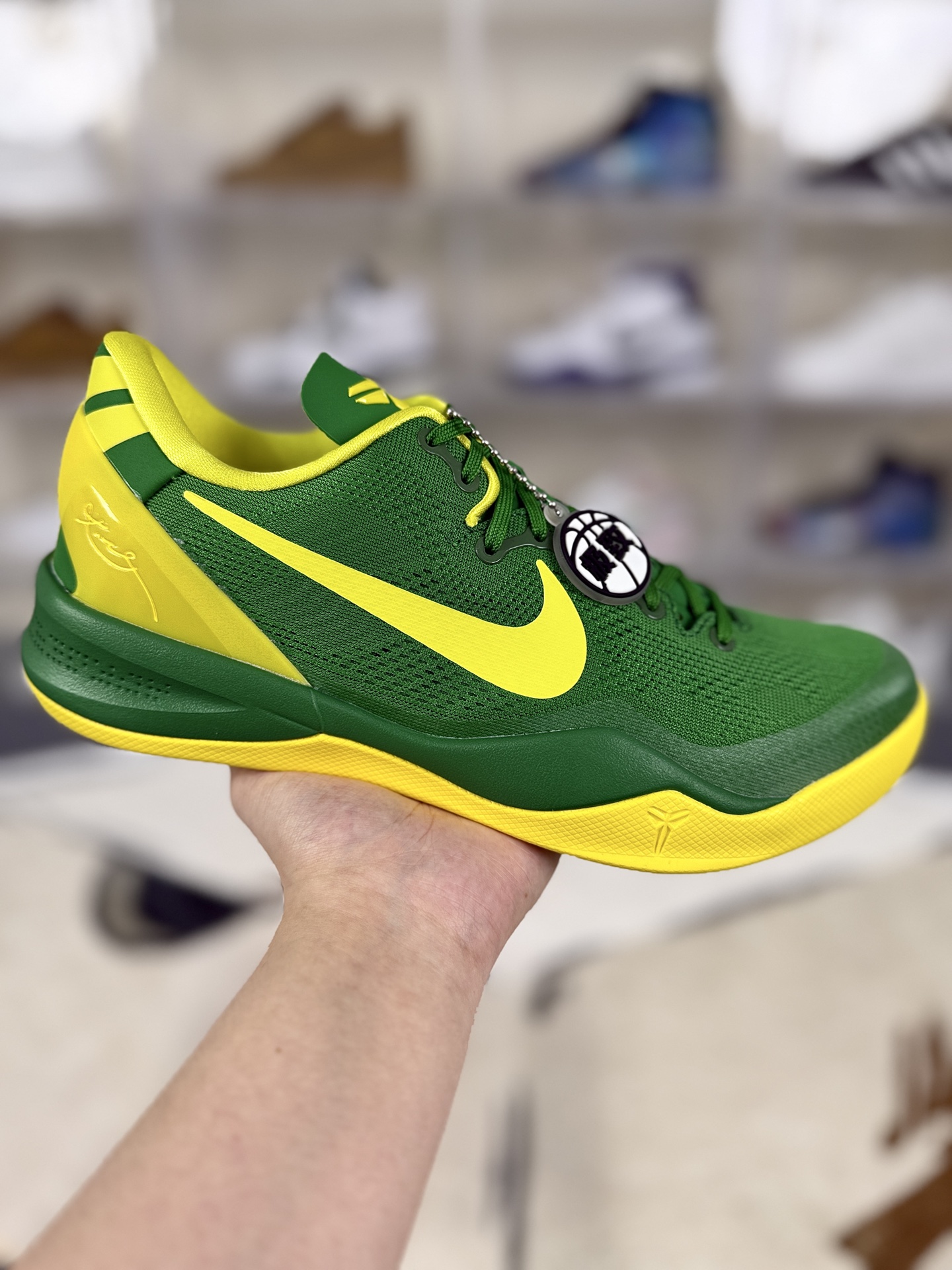 Nike Kobe 8 Oregon Ducks PE Basketball Shoes - Green/Yellow - Size 40-48.5 1 i1755886168271 1423 0 0
