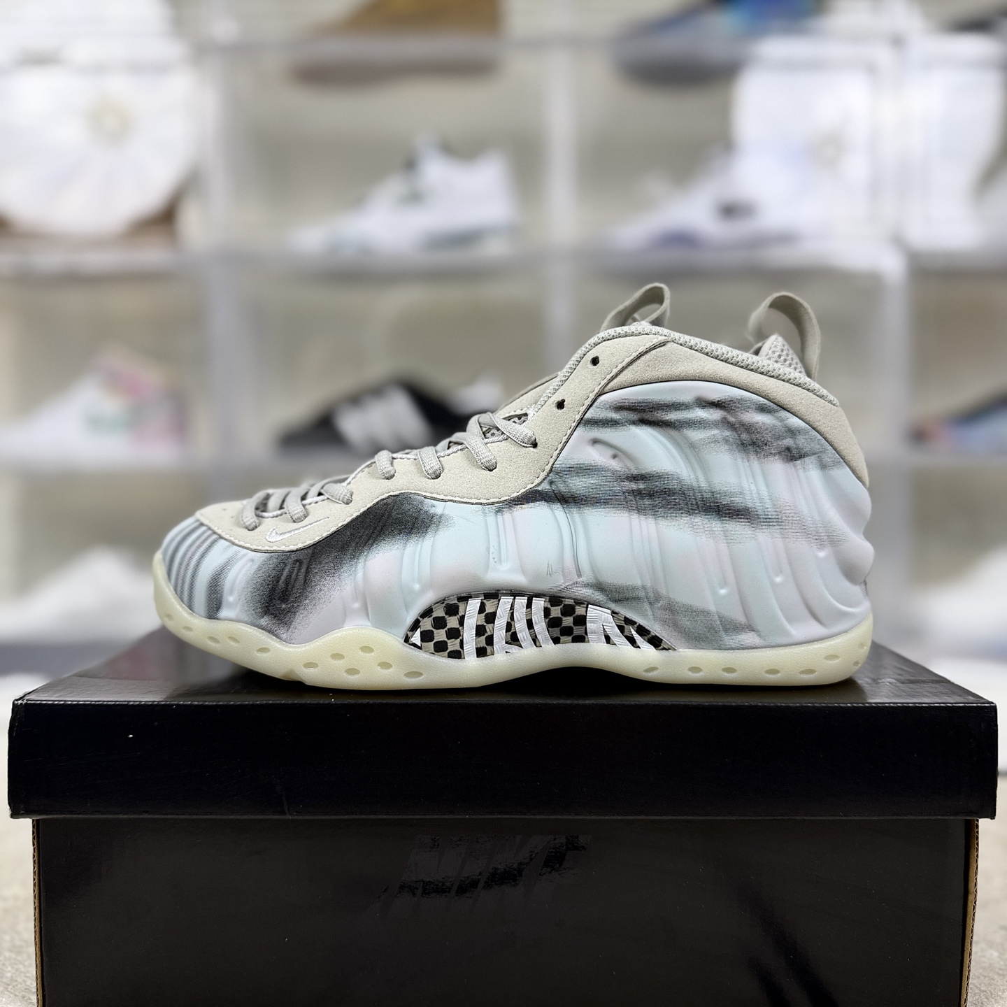 Nike Air Foamposite One 'Dream A World' Basketball Shoes - Gray Comet 9 i1755975302092 3218 0 8