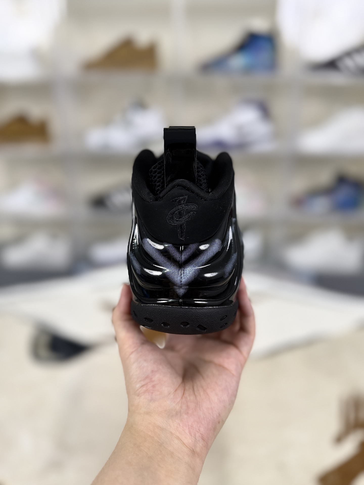 Nike Air Foamposite One 'Black White' Basketball Shoes - DM0115-002 4 i1755975346551 3761 0 2