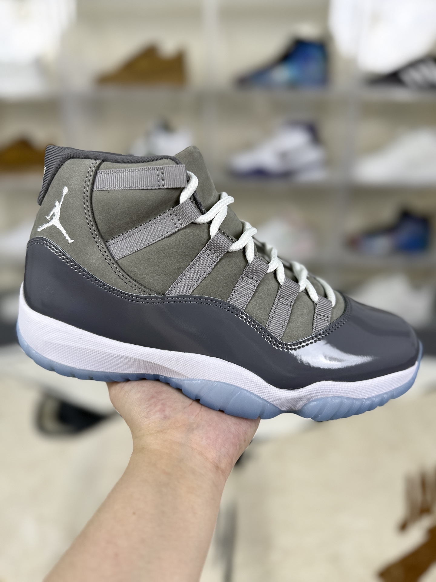 Air Jordan 11 Retro Cool Grey Fashion Mid-Top Basketball Shoes Unisex 2 i1755975378032 3366 0 0