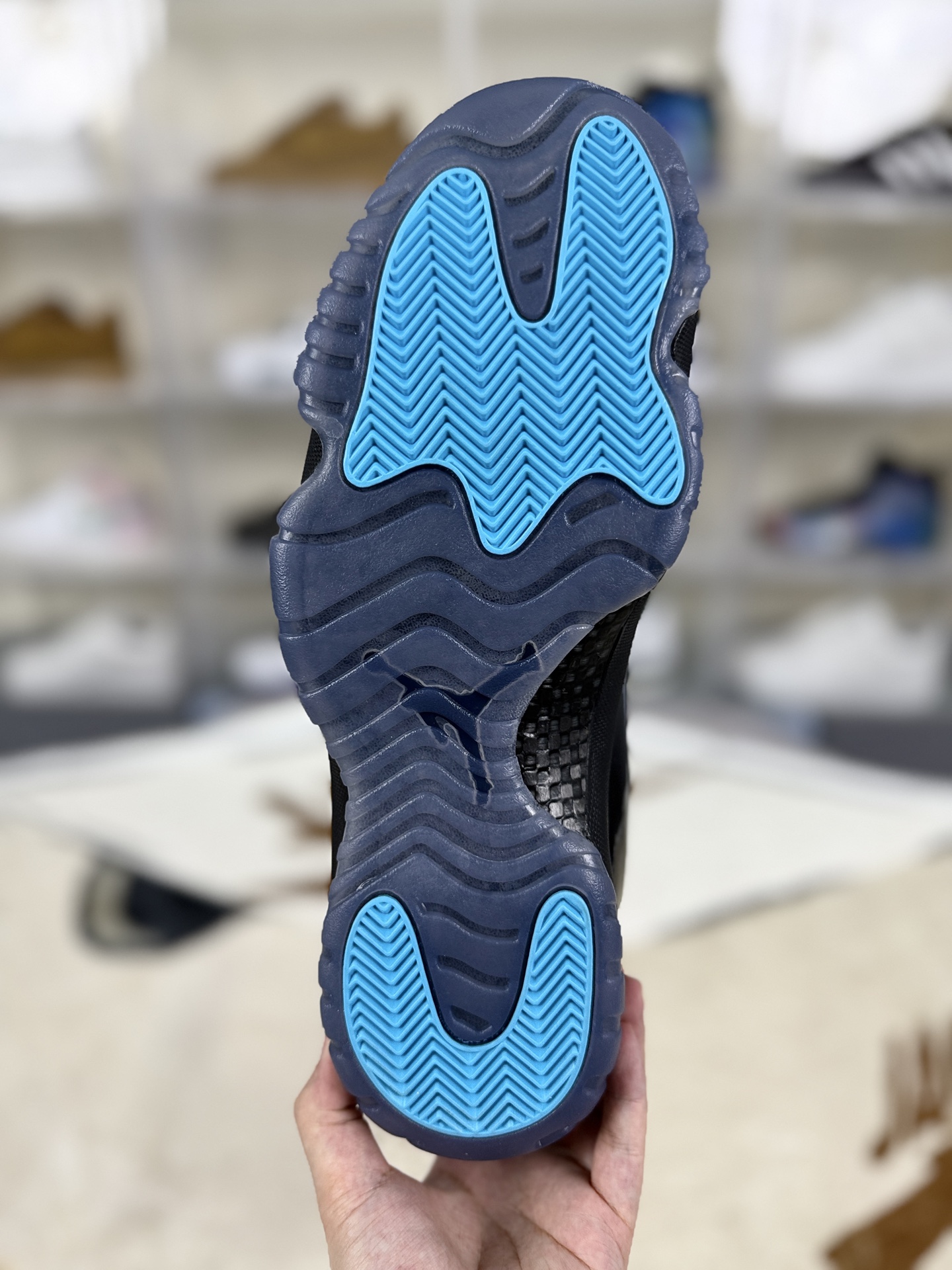 Air Jordan 11 Gamma Blue: Iconic Style, Superior Performance Basketball Shoes 7 i1755975410300 7147 0 4
