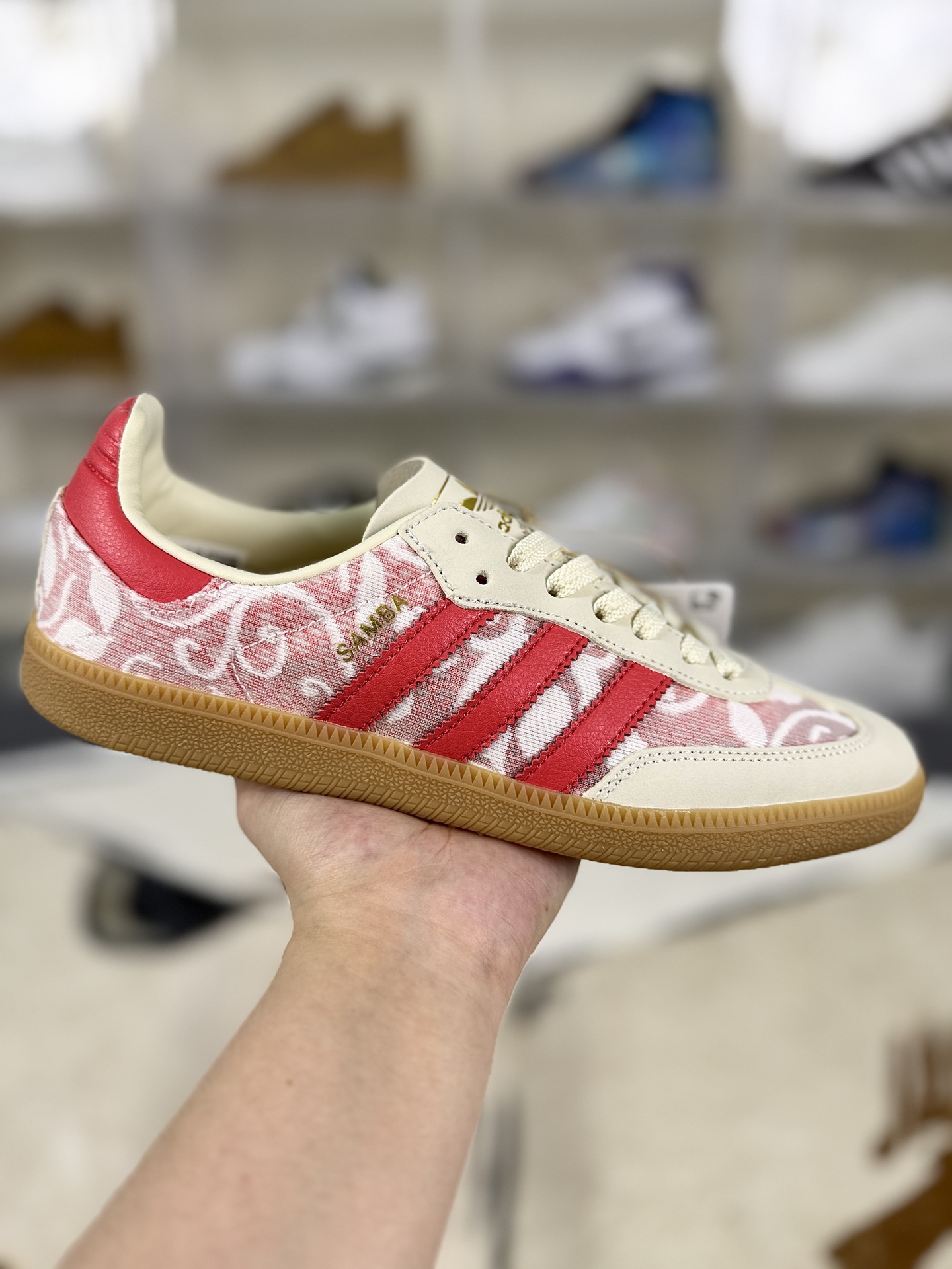 Adidas Originals Samba Low-Top Sneakers - White/Pink, Unisex Design 1 i1755975451000 3059 0 0
