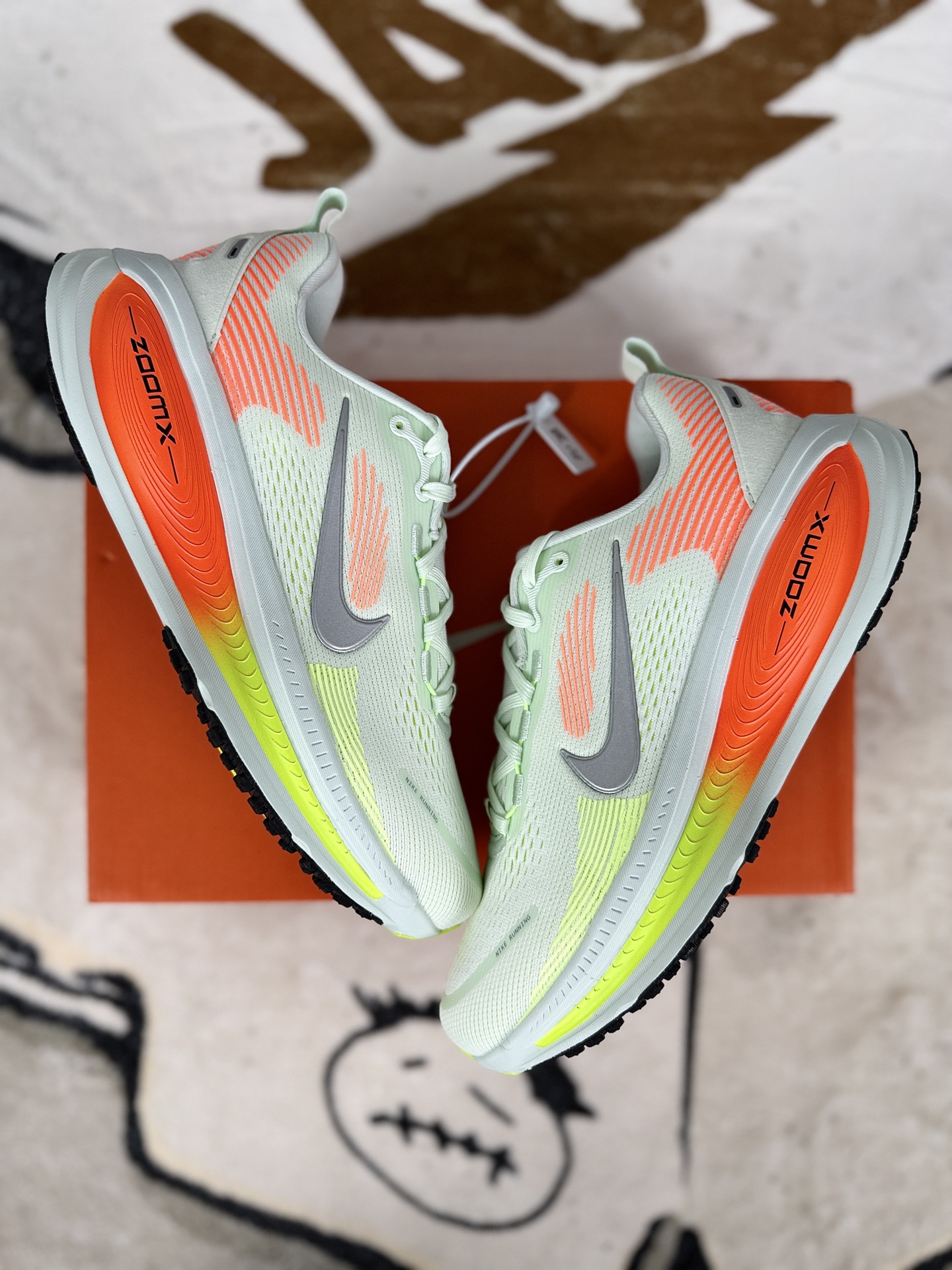 Nike Vomero 18: Ultimate Comfort, Lightweight, Breathable Running Shoes 6 i1756062964529 7744 0 6