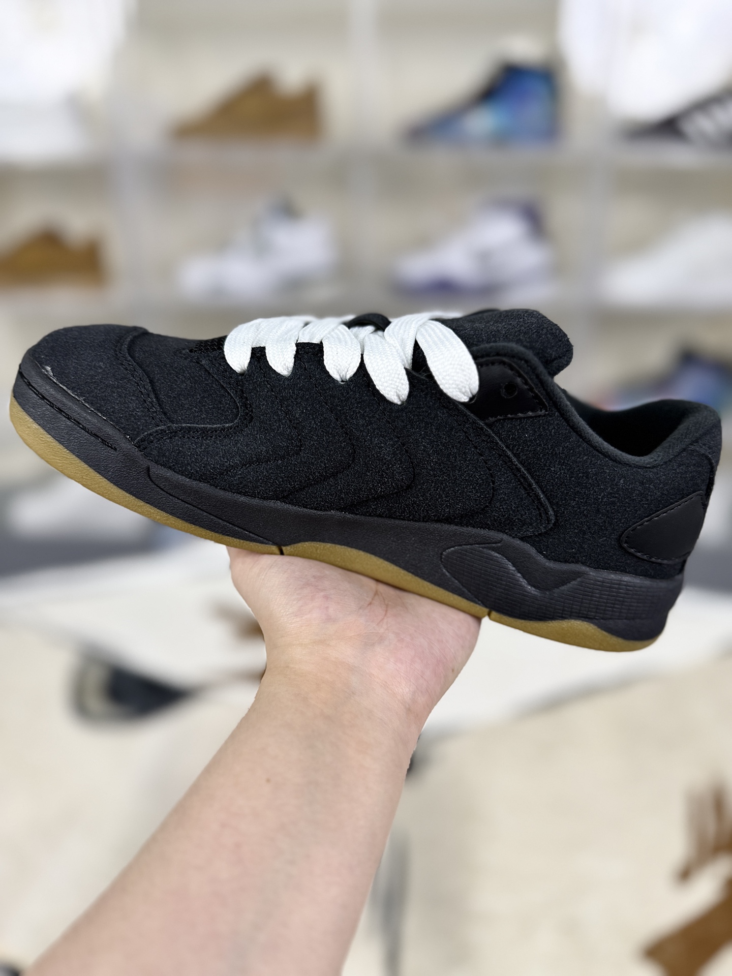 Jordan Session Low-Top Sneakers: Comfortable, Durable, and Stylish Skate Shoes 2 i1756147772340 6562 0 1