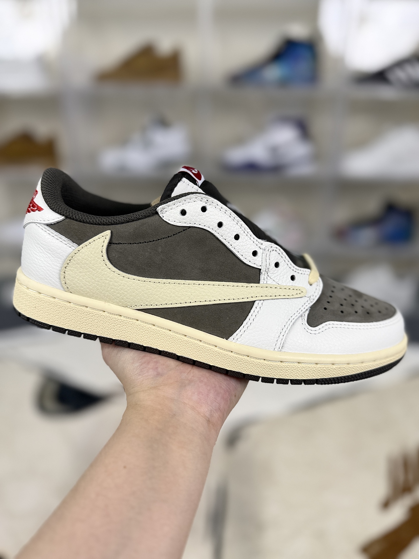 Travis Scott x Air Jordan 1 Low 'Reverse Mocha' Retro Sneakers 1 i1756236872636 1915 0 0