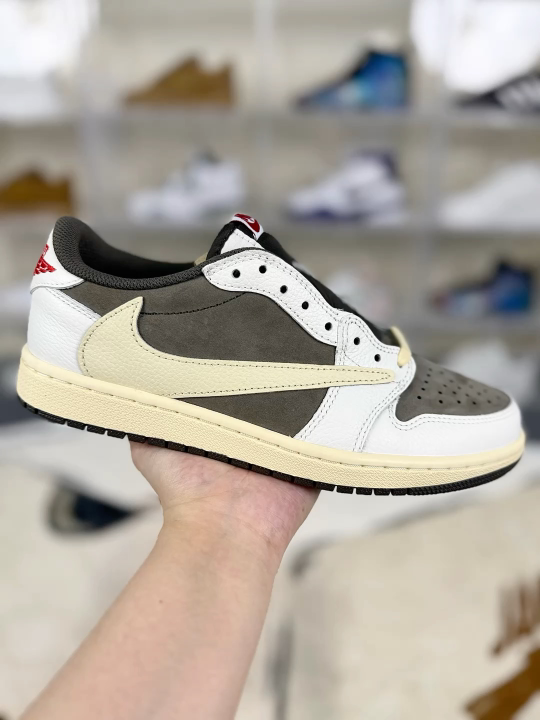 Travis Scott x Air Jordan 1 Low 'Reverse Mocha' - Retro Basketball Shoes