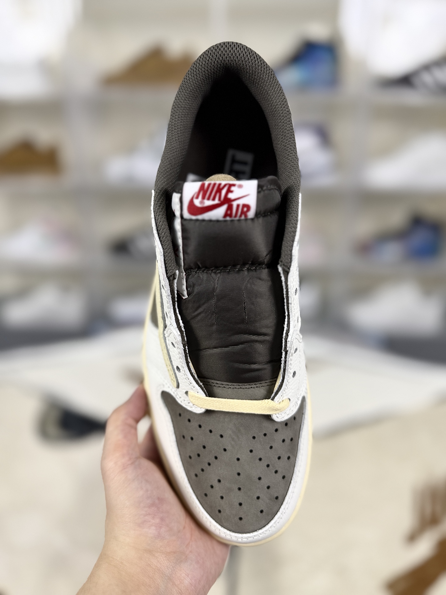 Travis Scott x Air Jordan 1 Low 'Reverse Mocha' Retro Sneakers 4 i1756236925182 4771 0 8