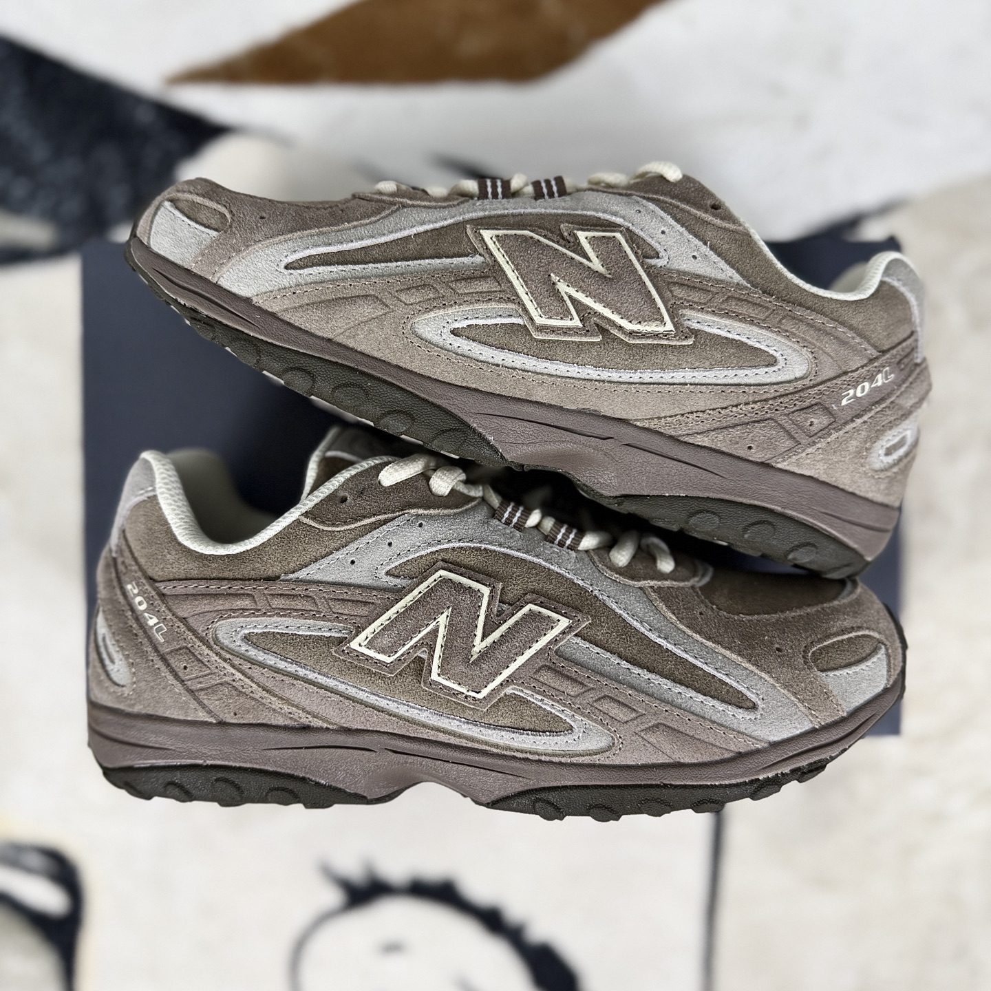 New Balance 204L Low-Top Lifestyle Casual Shoes for Men and Women 9 i1756316389980 9903 0 7