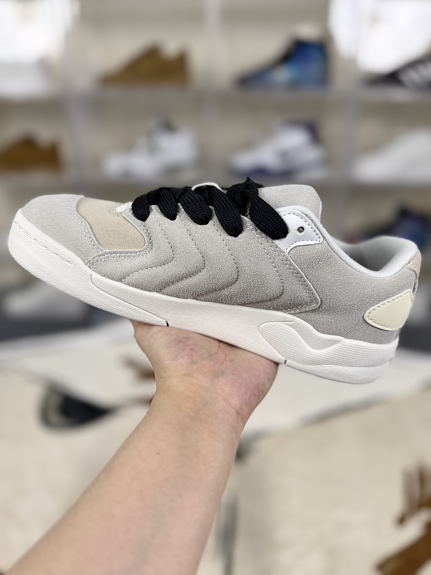 Jordan Session Low-Top Sneakers - Comfortable, Stylish, and Durable for Everyday Wear 15 i1756405234493 7471 0 1