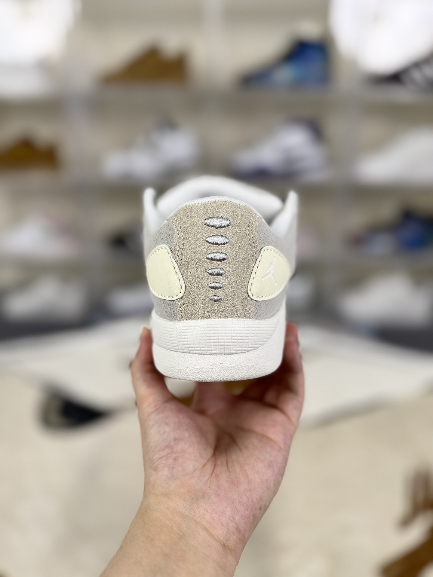 Jordan Session Low-Top Sneakers - Comfortable, Stylish, and Durable for Everyday Wear 16 i1756405234643 7291 0 2