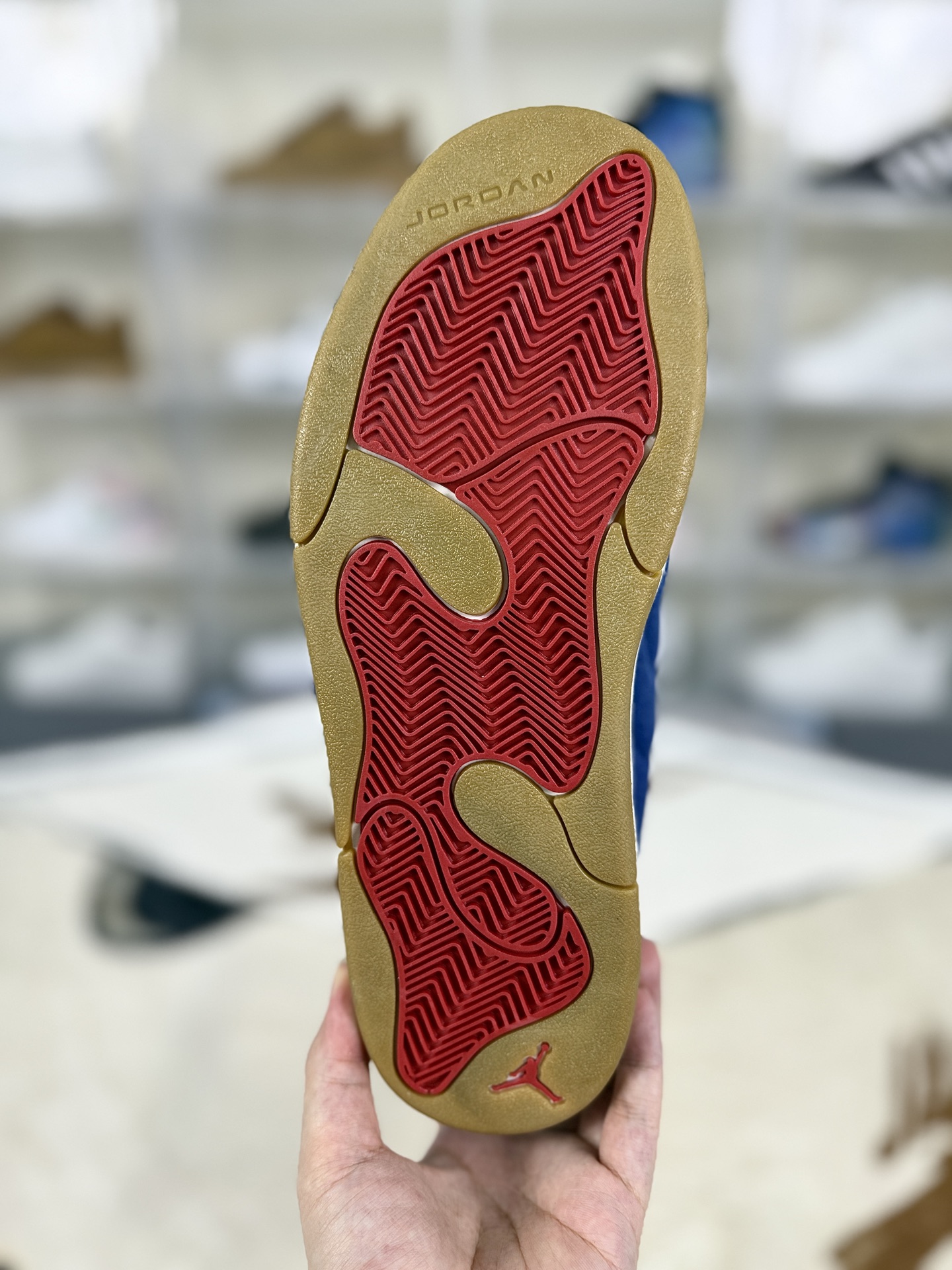 Jordan Session Low-Top Casual Sneakers - Comfortable, Stylish, IB3731-400 7 i1756405267436 4020 0 4