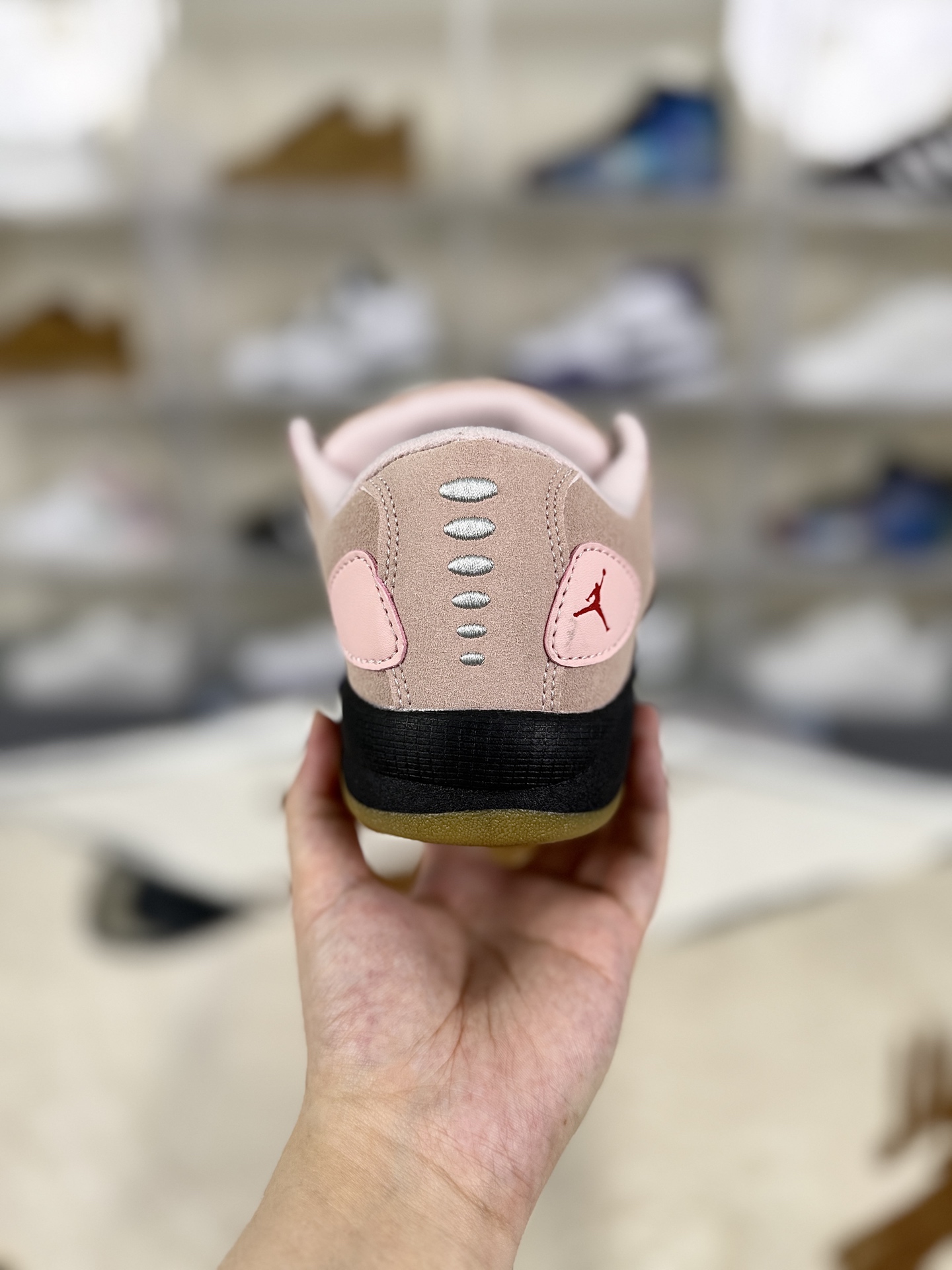 Jordan Session Low-Top IB3731-600 Casual Skateboarding Shoes in Pink 4 i1756405306813 6878 0 2