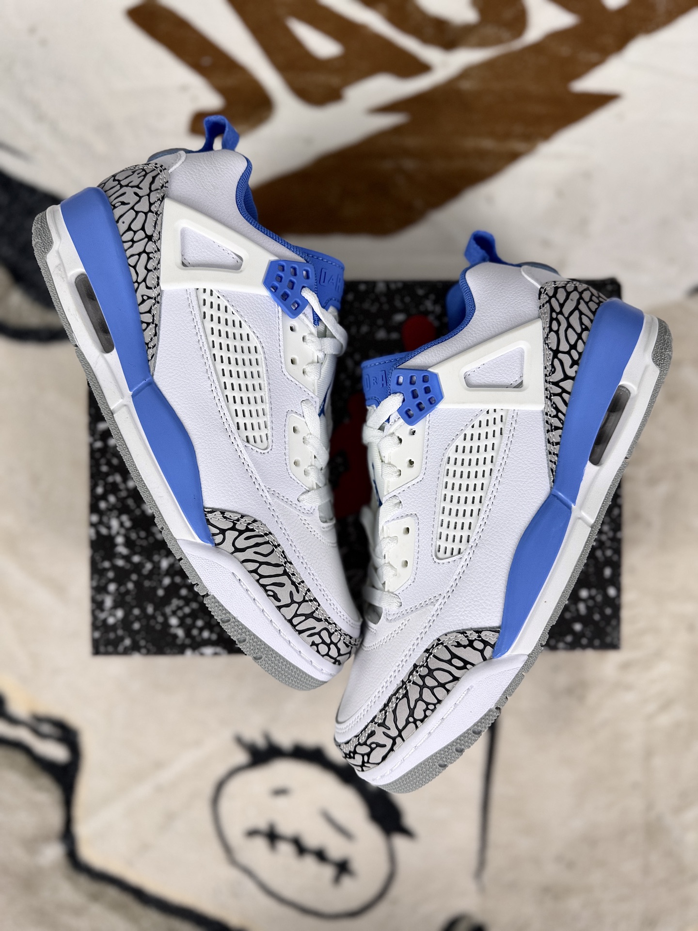 Jordan Spizike Low UNC: Comfortable, Low-Cut Retro Basketball Shoes for All 6 i1756493846050 6532 0 6