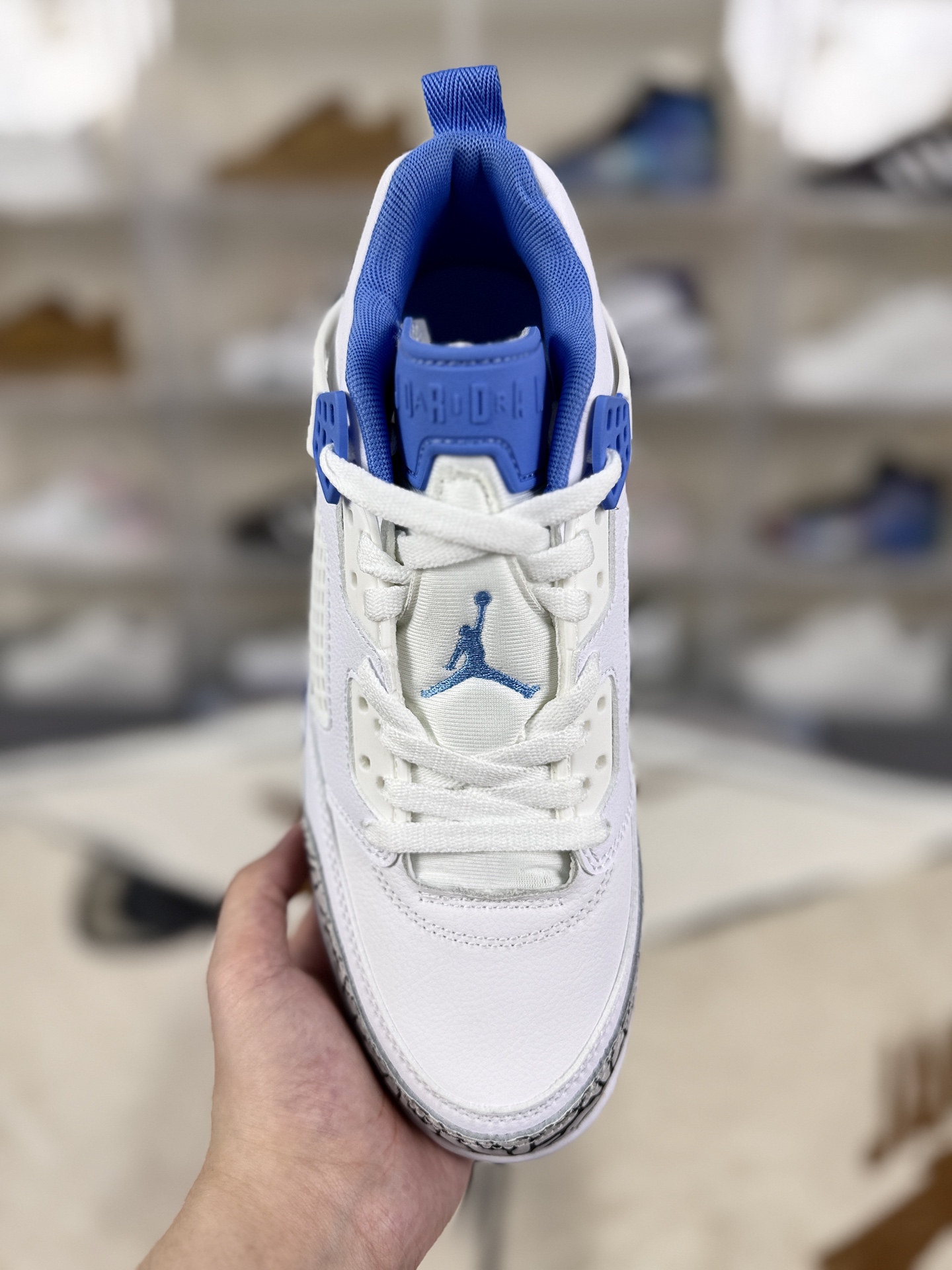 Jordan Spizike Low UNC: Comfortable, Low-Cut Retro Basketball Shoes for All 5 i1756493849205 1059 0 3