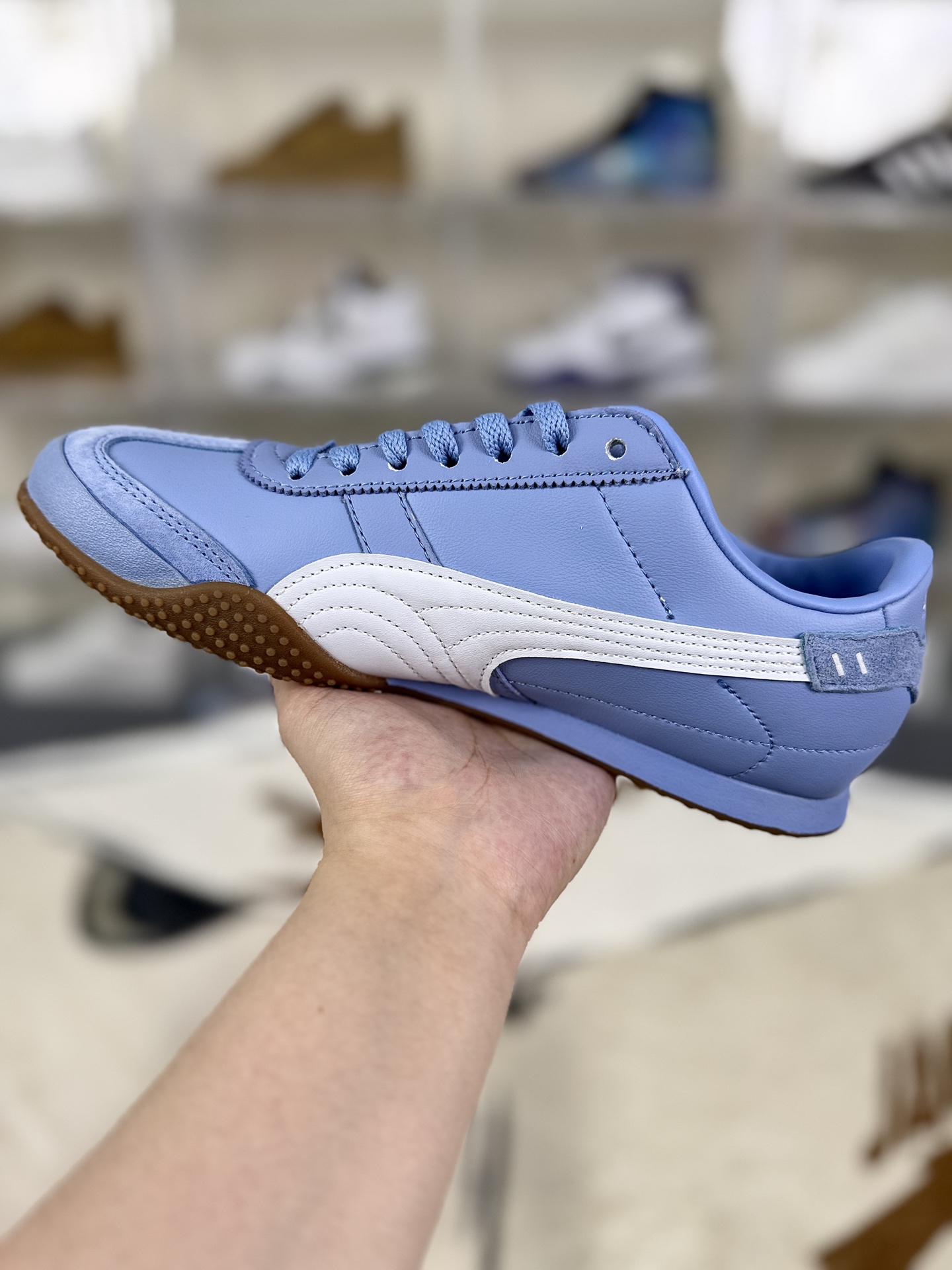 Puma Bella UT Low-Top Lifestyle Sneakers - Stylish, Comfortable, and Versatile 3 i1756493868456 1175 0 1