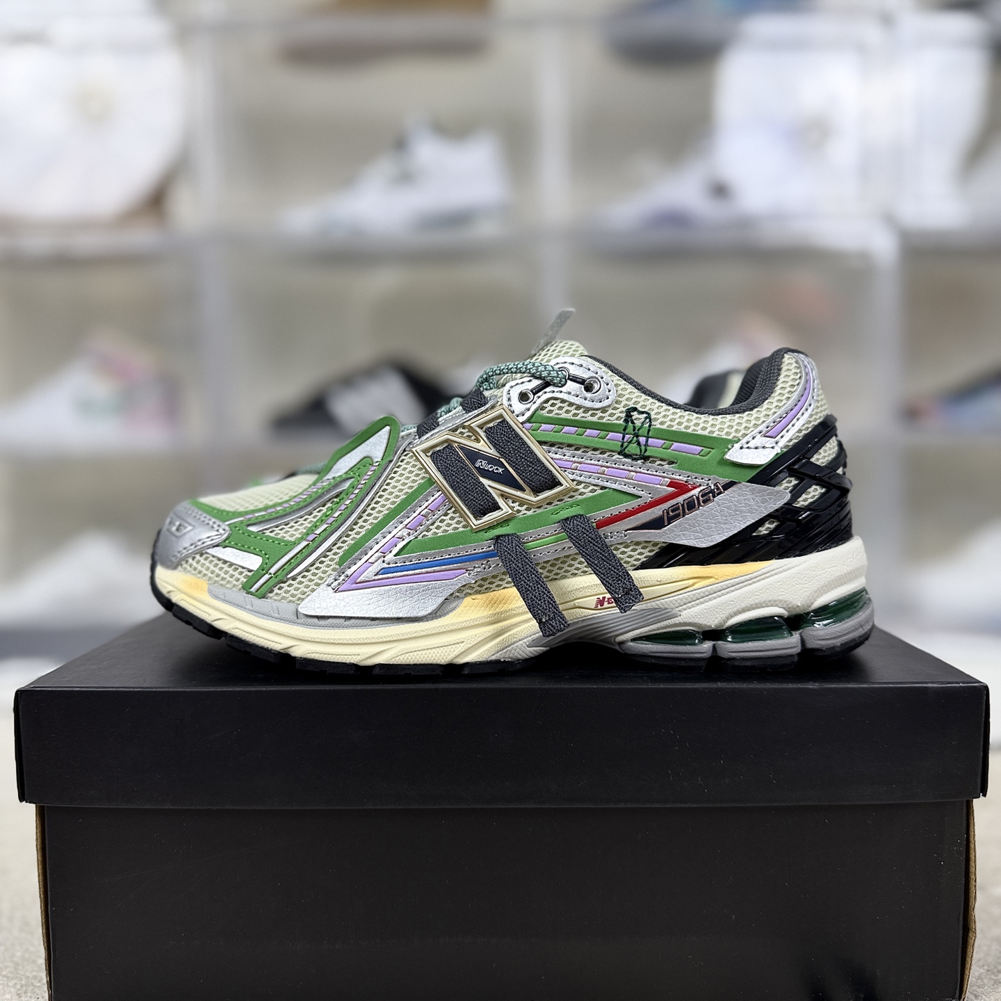 New Balance 1906R Running Shoes - Retro Style, Modern Comfort, Grey/Green 9 i1756494007012 9500 0 8