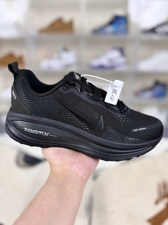 Nike Vomero 18 Black Running Shoes - Ultimate Comfort & Performance