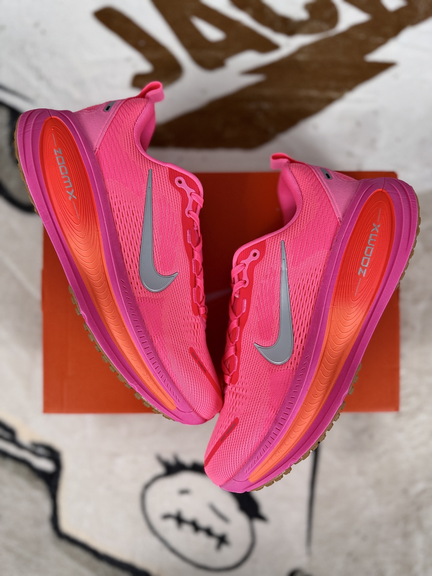 Nike Vomero 18: Comfortable, Durable, and Stylish Running Shoes for Men and Women 5 i1756573325771 752 0 6