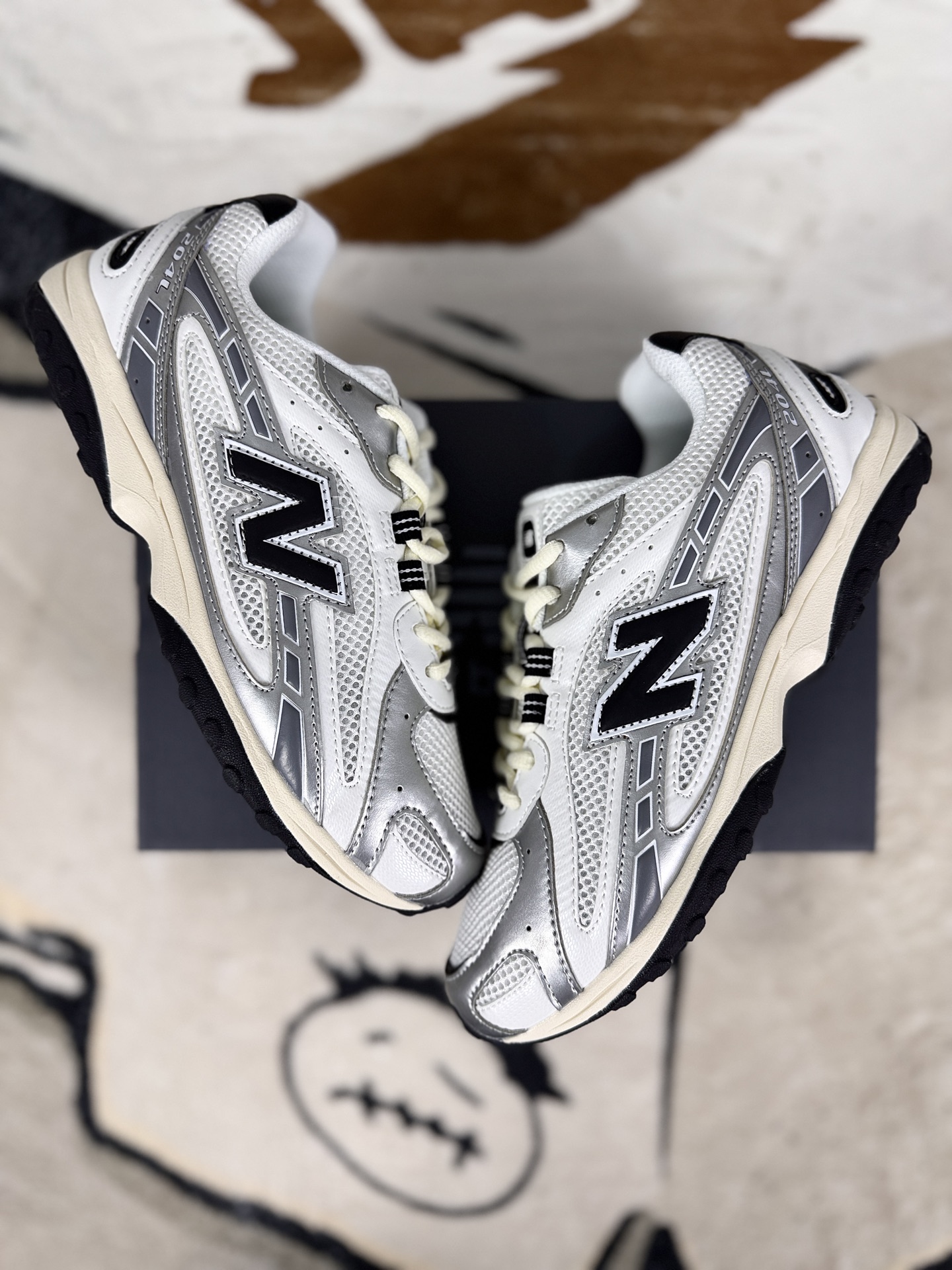 New Balance 204L White Silver Lifestyle Sneakers - Fashionable and Comfortable 6 i1756573348343 2384 0 6