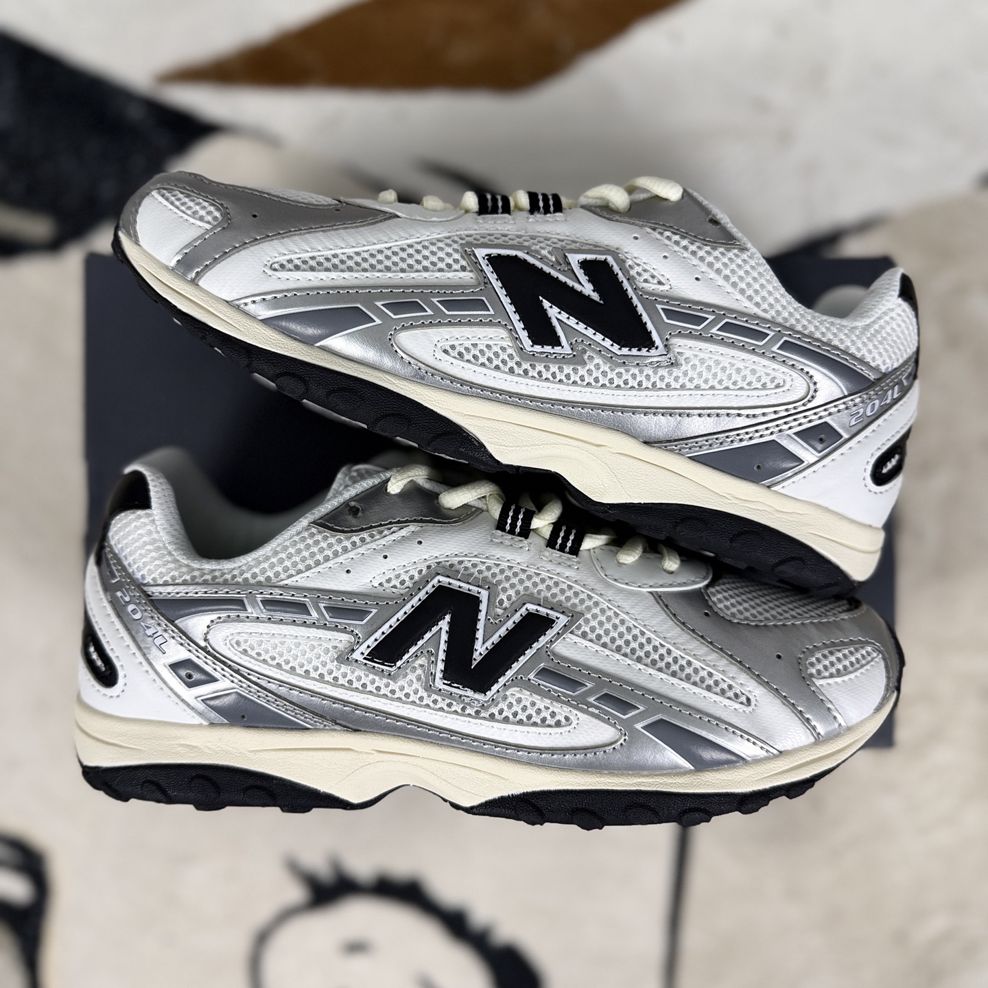 New Balance 204L White Silver Lifestyle Sneakers - Fashionable and Comfortable 9 i1756573353454 4751 0 7