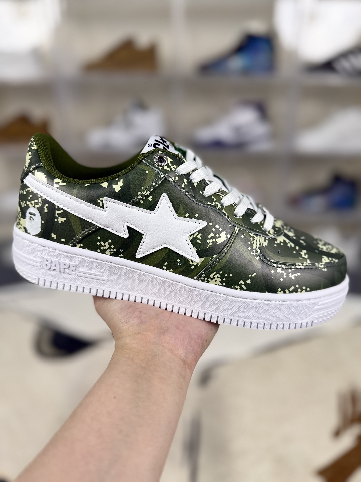 A Bathing Ape BAPE STA Camo Print Cowhide Low-Top Sneakers - Unisex 1 i1756573396434 8448 0 0