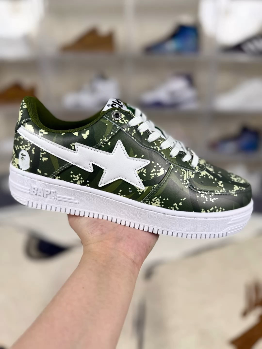 A Bathing Ape BAPE STA Camo Low-Top Sneakers - Military Green Leather Shoes