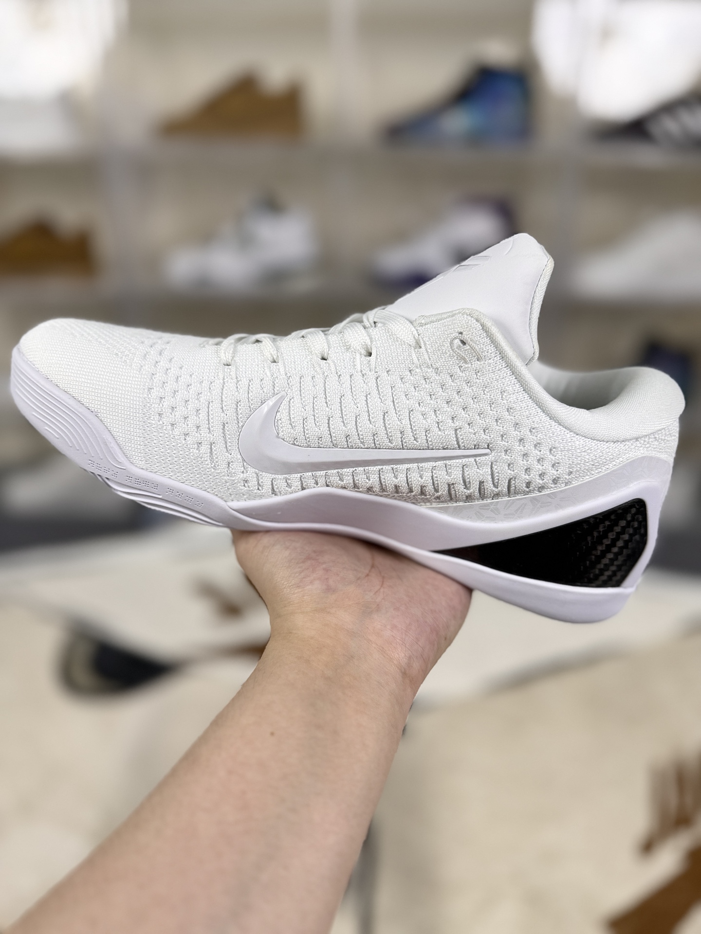 Nike Kobe 9 Elite Low Protro "Halo" Basketball Shoes - White/Carbon Fiber 3 i1756662831894 4702 0 1