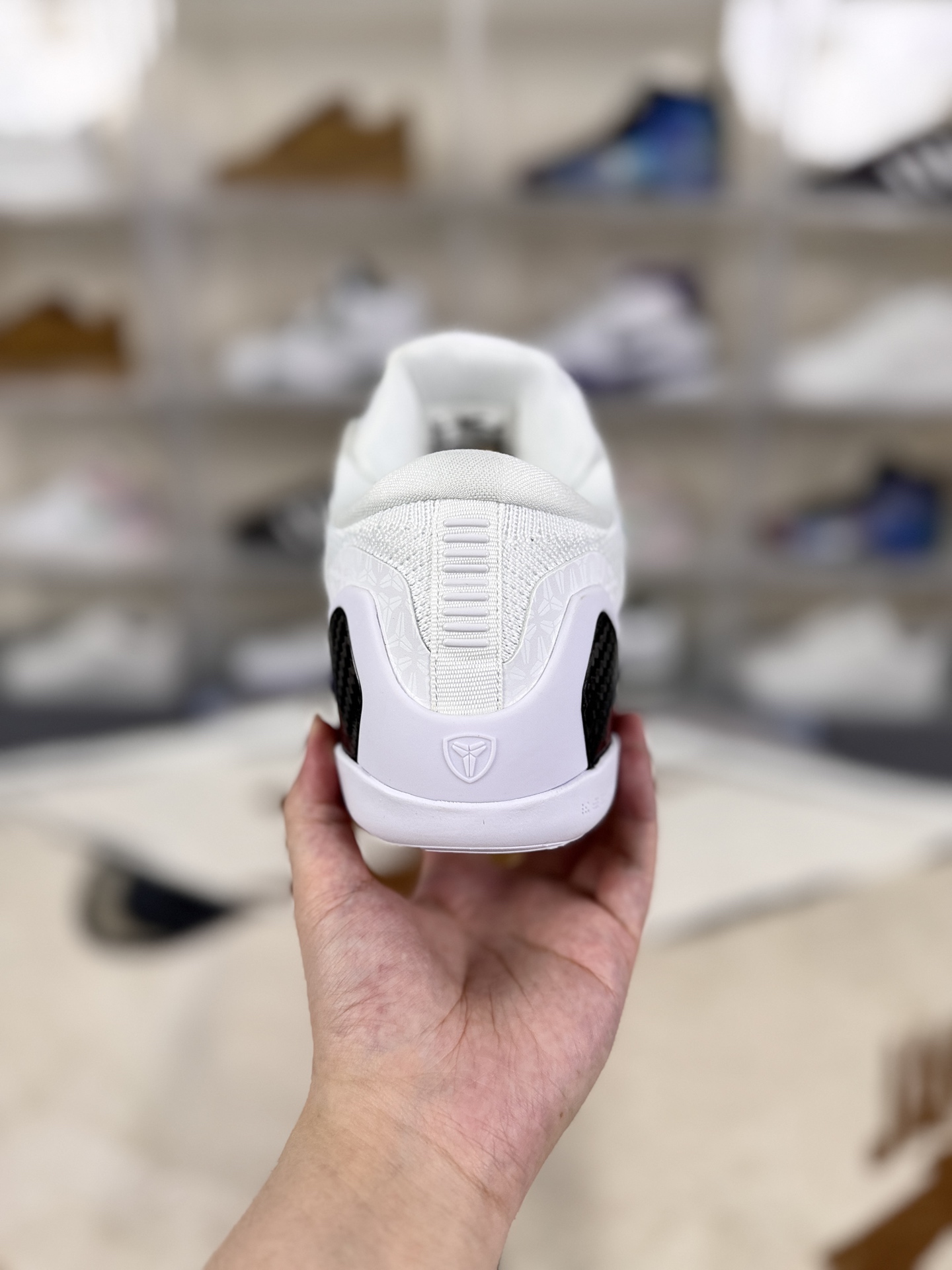 Nike Kobe 9 Elite Low Protro "Halo" Basketball Shoes - White/Carbon Fiber 4 i1756662831945 4815 0 2